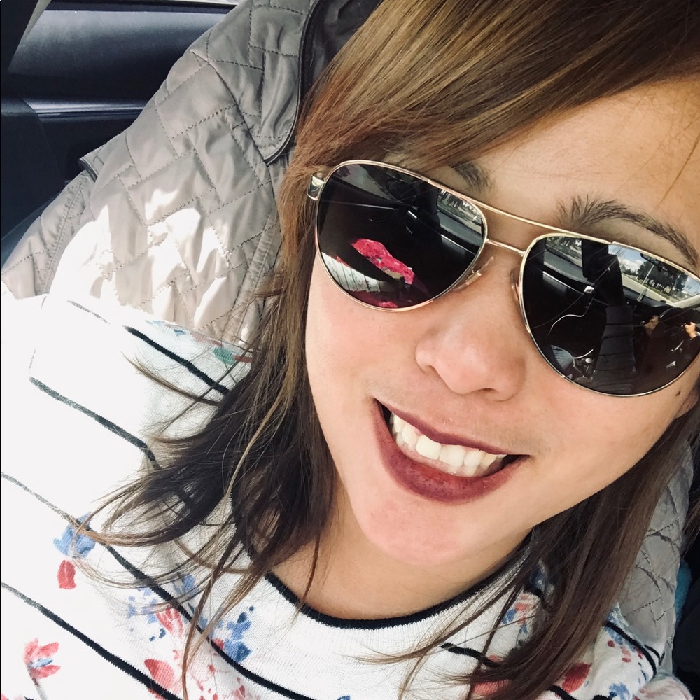 Meet your Posher, Myra